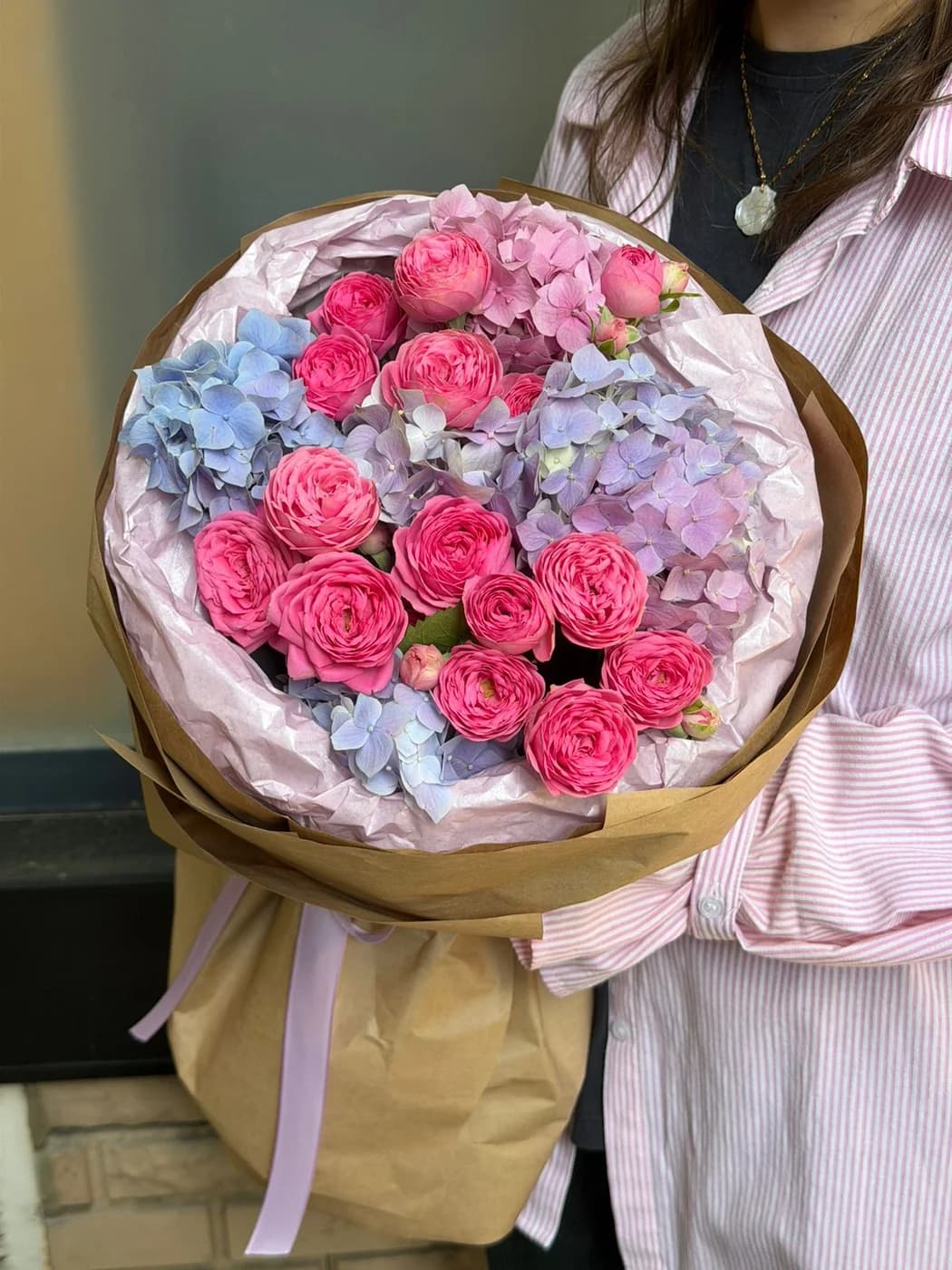 Дуо букет из роз Giselle Pink и гортензии Gabala
