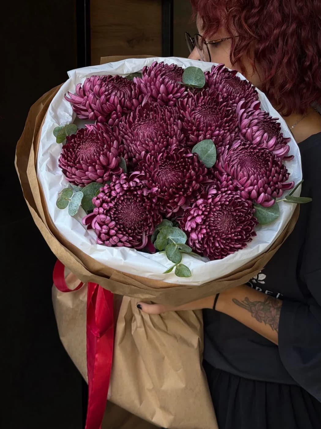 Mono bouquet made with chrysanthemums
